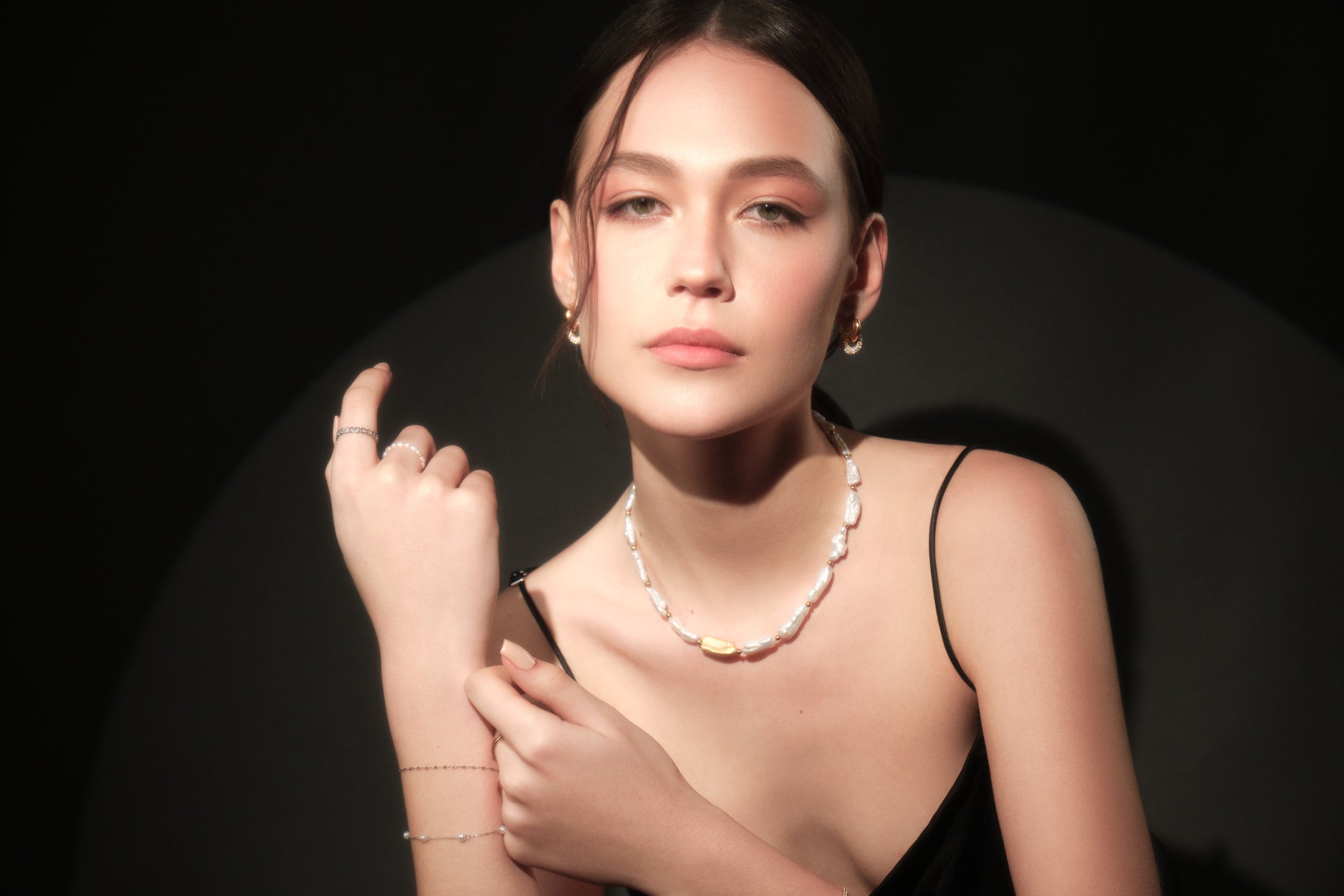 Precious Pearl Chunky Necklace (BANJJAK EXCLUSIVE)
